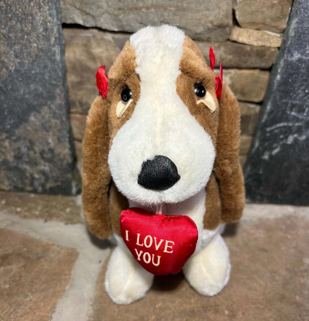 GANZ Vintage “I Love You “ Basset Hound Plush Dog The Heritage Collection